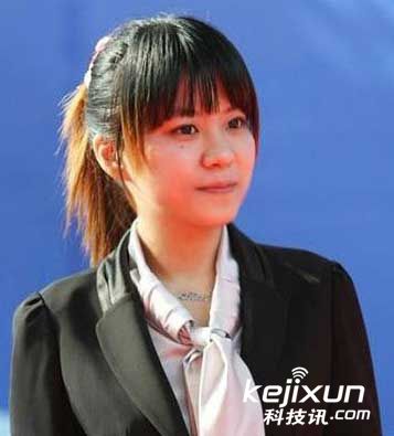 雪妍离职斥责游戏风云BBC与 海涛微博 澄清_滚